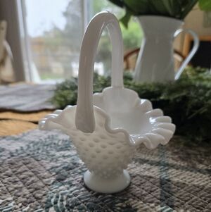 White Glass Hobnail Easter Basket🌷